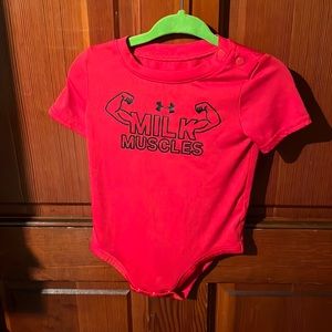 Under Armour short sleeve body suit 6-9 months